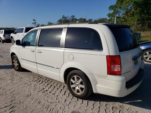 Photo 2 from auction – 2010 CHRYSLER TOWN & COU with VIN 2A4RR5D17AR278361