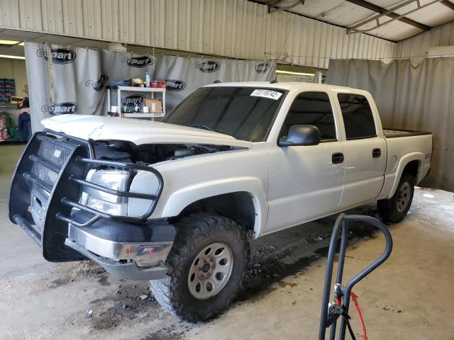 CHEVROLET SILVERADO 2004 with VIN 2GCEK13T541393029 - Photo from auction