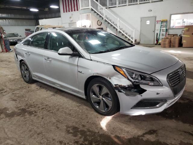 Photo 4 from auction – 2016 HYUNDAI SONATA HYB with VIN KMHE34L16GA017569