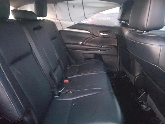 Photo 11 from auction – 2018 TOYOTA HIGHLANDER with VIN 5TDJZRFH1JS543870