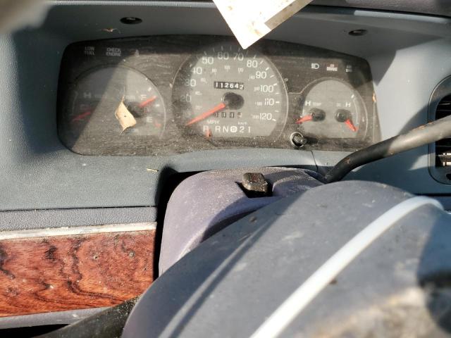 Photo 9 from auction – 2000 MERCURY GRAND MARQ with VIN 2MEFM74W9YX724464