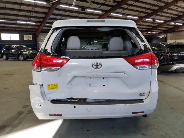 Photo 6 from auction – 2012 TOYOTA SIENNA XLE with VIN 5TDDK3DC5CS042859