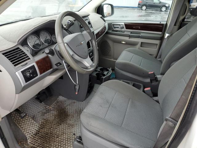 Photo 7 from auction – 2010 CHRYSLER TOWN & COU with VIN 2A4RR5D19AR374119
