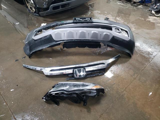 Photo 12 from auction – 2019 HONDA RIDGELINE with VIN 5FPYK3F75KB028861