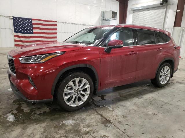 TOYOTA HIGHLANDER 2022 with VIN 5TDDZRBH3NS247399 - Photo from auction