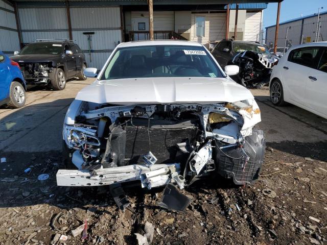 Photo 5 from auction – 2019 CHRYSLER 300 TOURIN with VIN 2C3CCARG3KH548250