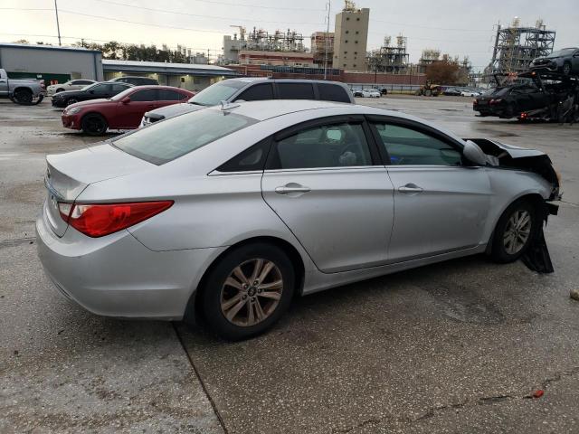 Photo 3 from auction – 2013 HYUNDAI SONATA GLS with VIN 5NPEB4AC3DH697365