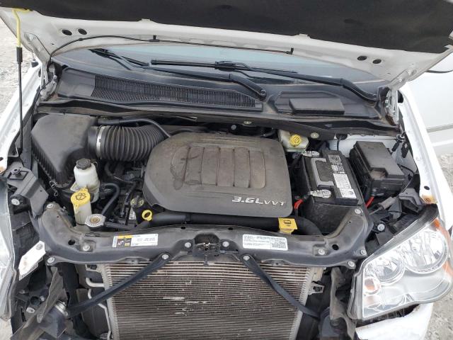 Photo 12 from auction – 2016 CHRYSLER TOWN & COU with VIN 2C4RC1BG6GR247862