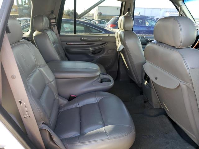 Photo 11 from auction – 2002 LINCOLN NAVIGATOR with VIN 5LMFU28R62LJ18464