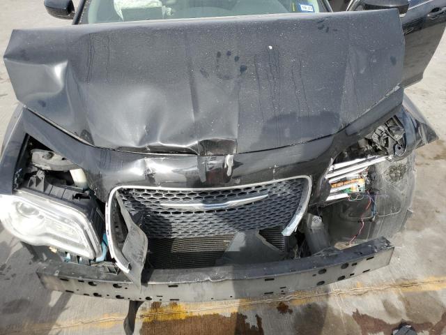 Photo 11 from auction – 2015 CHRYSLER 300 LIMITE with VIN 2C3CCAAG1FH810574