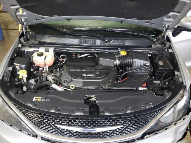 Photo 12 from auction – 2017 CHRYSLER PACIFICA L with VIN 2C4RC1CG2HR520618