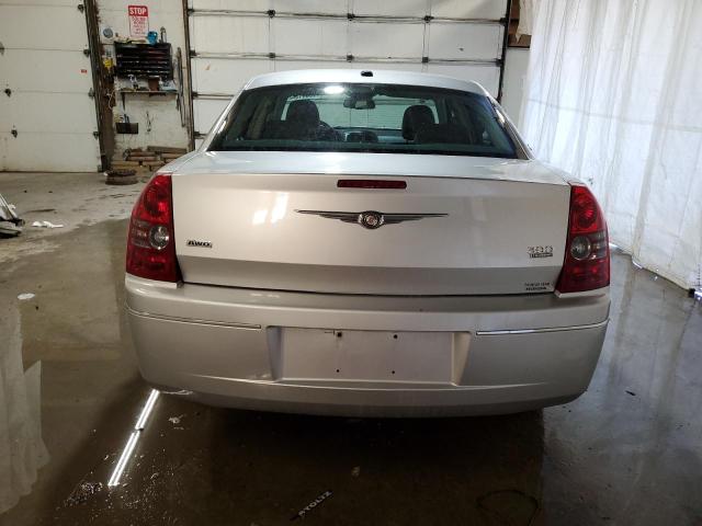 Photo 6 from auction – 2010 CHRYSLER 300 TOURIN with VIN 2C3CK5CV2AH239403