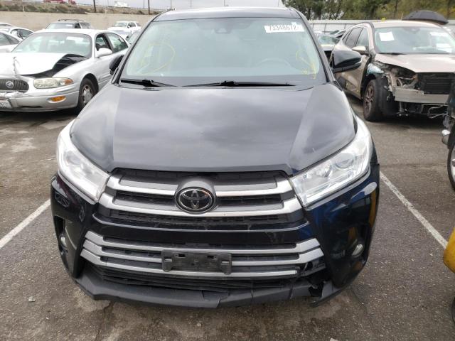 Zdjęcie 5 z aukcji – 2019 TOYOTA HIGHLANDER z VIN 5TDBZRFH3KS968321