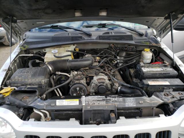 Photo 12 from auction – 2005 JEEP LIBERTY SP with VIN 1J4GL48K05W569965