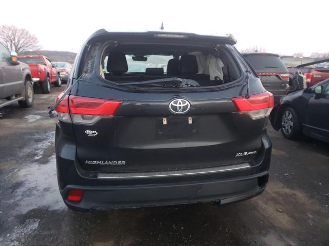 Photo 6 from auction – 2018 TOYOTA HIGHLANDER with VIN 5TDJZRFH1JS543870