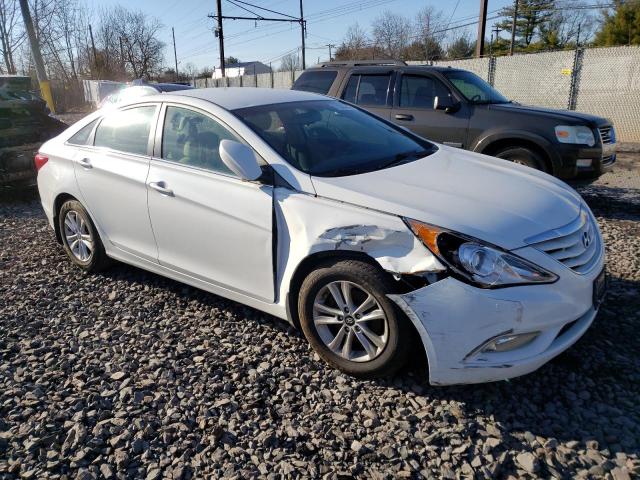Photo 4 from auction – 2013 HYUNDAI SONATA GLS with VIN 5NPEB4AC6DH696002