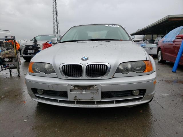 Photo 5 from auction – 2001 BMW 3 SERIES with VIN WBABN33431JW47527