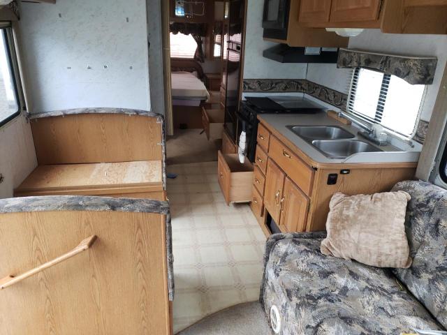 Photo 9 from auction – 1999 FOUR MOTORHOME with VIN 3FCLF53S7XJA10801