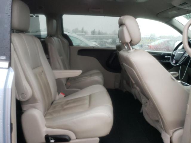 Photo 11 from auction – 2012 CHRYSLER TOWN & COU with VIN 2C4RC1CG0CR412202