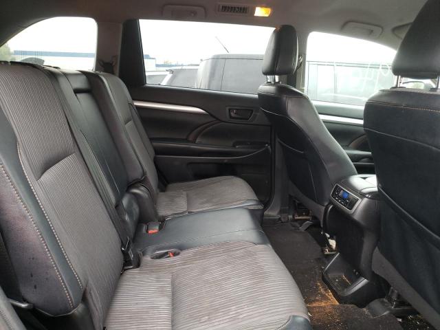 Photo 10 from auction – 2019 TOYOTA HIGHLANDER with VIN 5TDBZRFH3KS968321