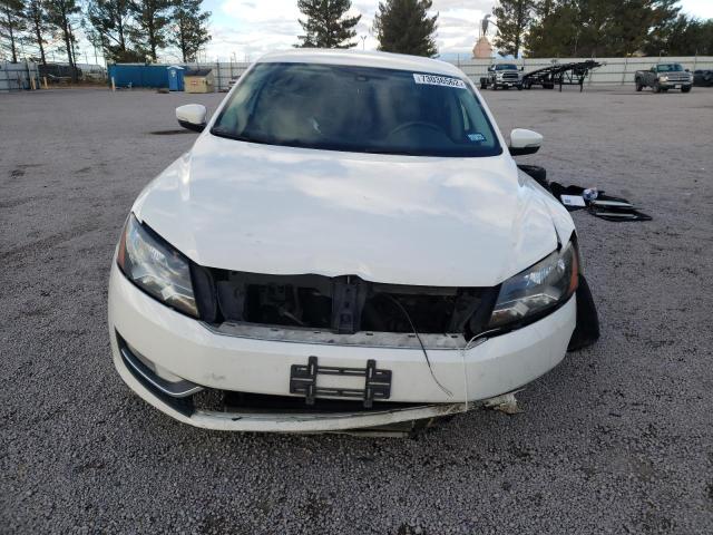 Photo 5 from auction – 2015 VOLKSWAGEN PASSAT S with VIN 1VWAT7A31FC102456