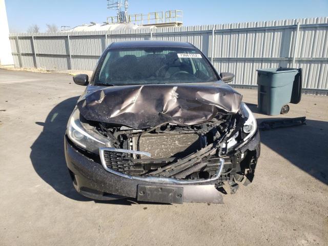 Photo 5 from auction – 2017 KIA FORTE LX with VIN 3KPFK4A71HE158230