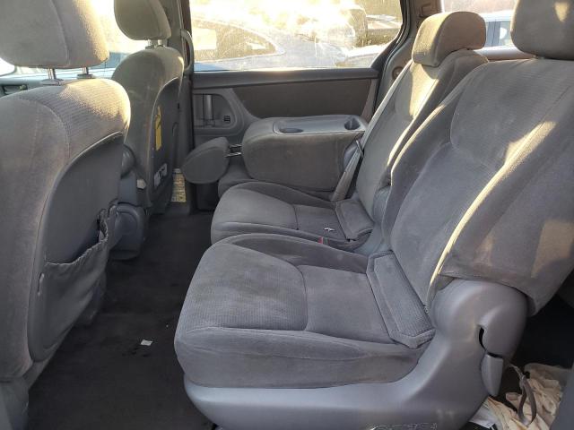 Photo 11 from auction – 2004 TOYOTA SIENNA CE with VIN 5TDZA23C64S160618