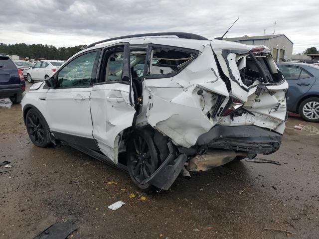 Photo 2 from auction – 2017 FORD ESCAPE SE with VIN 1FMCU0GDXHUE64648