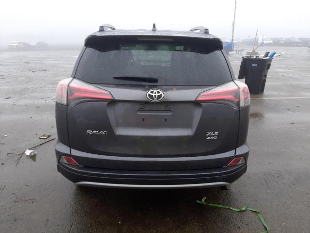 Photo 6 from auction – 2017 TOYOTA RAV4 XLE with VIN JTMRFREV0HJ166023