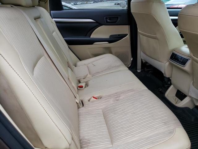 Photo 10 from auction – 2019 TOYOTA HIGHLANDER with VIN 5TDZZRFH6KS352482