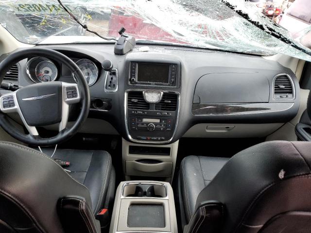 Photo 8 from auction – 2016 CHRYSLER TOWN & COU with VIN 2C4RC1BG9GR281830