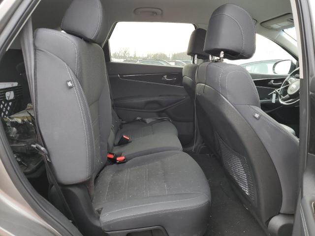 Photo 11 from auction – 2017 KIA SORENTO LX with VIN 5XYPG4A37HG299518