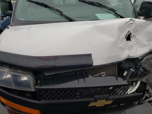 Photo 12 from auction – 2018 CHEVROLET EXPRESS G2 with VIN 1GCWGBFP2J1266945