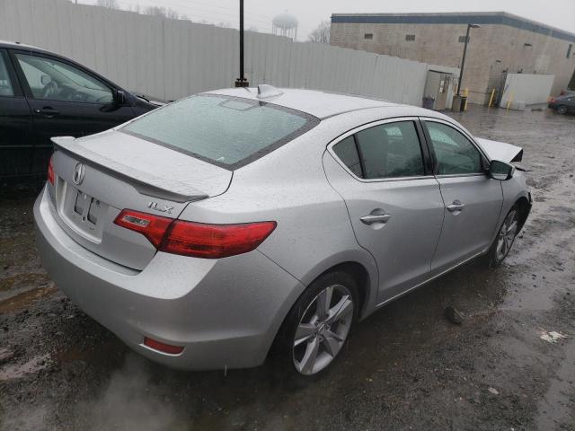 Photo 3 from auction – 2013 ACURA ILX 20 PRE with VIN 19VDE1F50DE022324