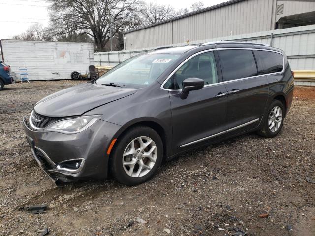 CHRYSLER PACIFICA T 2017 with VIN 2C4RC1EGXHR811106 - Photo from auction