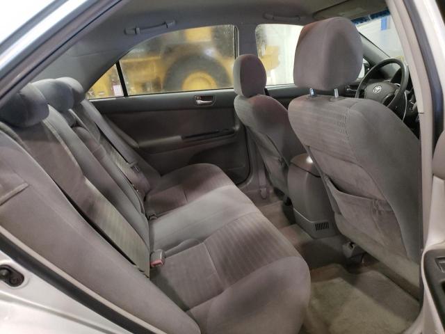 Photo 10 from auction – 2005 TOYOTA CAMRY with VIN 4T1BE32K55U074570