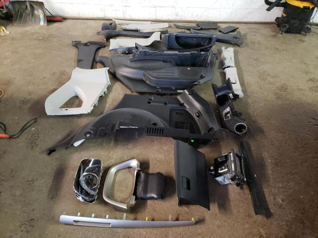 Photo 12 from auction – 2015 TOYOTA RAV4 LIMIT with VIN 2T3DFREV8FW278769