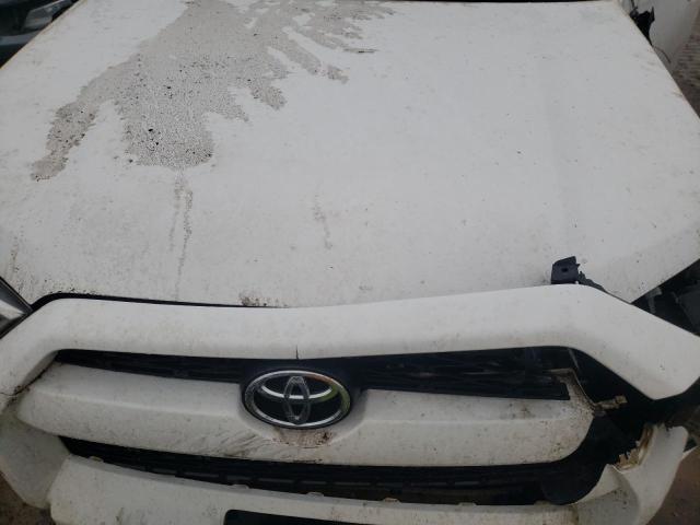 Photo 12 from auction – 2018 TOYOTA 4RUNNER SR with VIN JTEBU5JR2J5523088