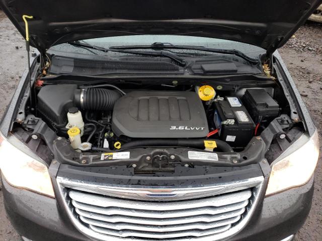 Photo 12 from auction – 2016 CHRYSLER TOWN & COU with VIN 2C4RC1BG3GR301425