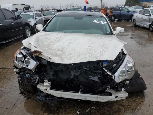 Photo 5 from auction – 2016 KIA K900 with VIN KNALT4D32G6031352