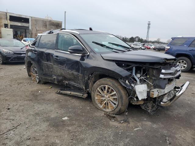 Photo 4 from auction – 2018 TOYOTA HIGHLANDER with VIN 5TDJZRFH0JS561602