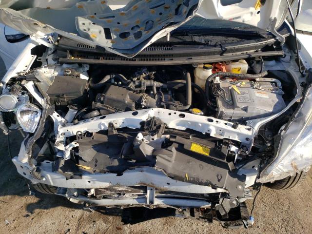 Photo 11 from auction – 2013 TOYOTA PRIUS C with VIN JTDKDTB35D1044064