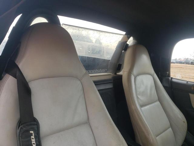 Photo 10 from auction – 2001 BMW Z3 3.0 with VIN WBACN53421LL48101