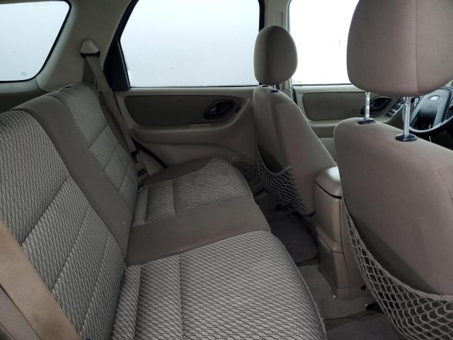 Photo 11 from auction – 2004 FORD ESCAPE XLT with VIN 1FMCU93164KB08445