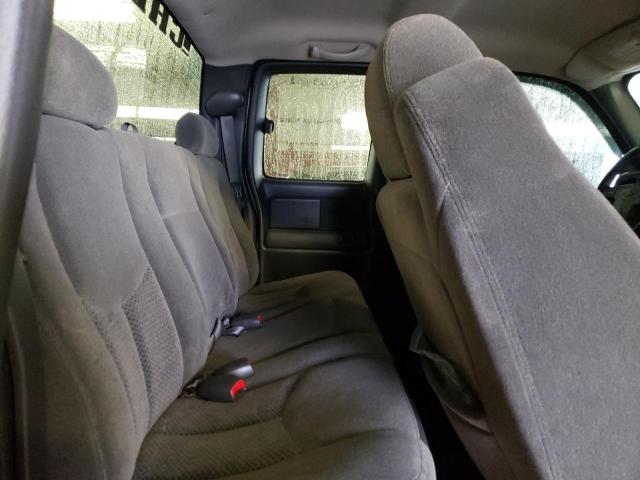 Photo 10 from auction – 2004 CHEVROLET SILVERADO with VIN 2GCEK19T041143222