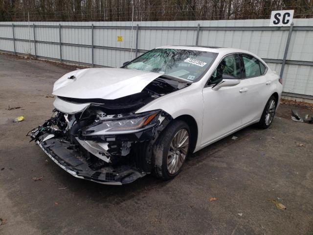 LEXUS ES 250 BAS 2021 with VIN 58AE11D15MU004382 - Photo from auction