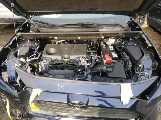 Photo 12 from auction – 2021 TOYOTA RAV4 XLE with VIN JTMP1RFV4MD078265