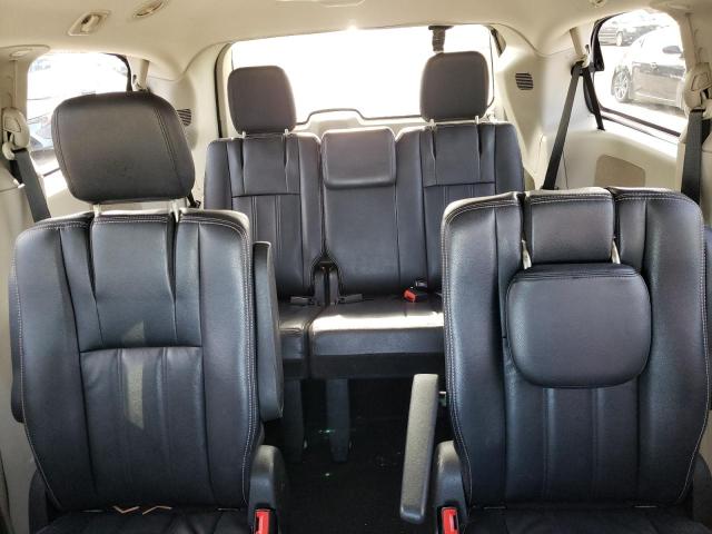 Photo 10 from auction – 2013 CHRYSLER TOWN & COU with VIN 2C4RC1BG1DR705335