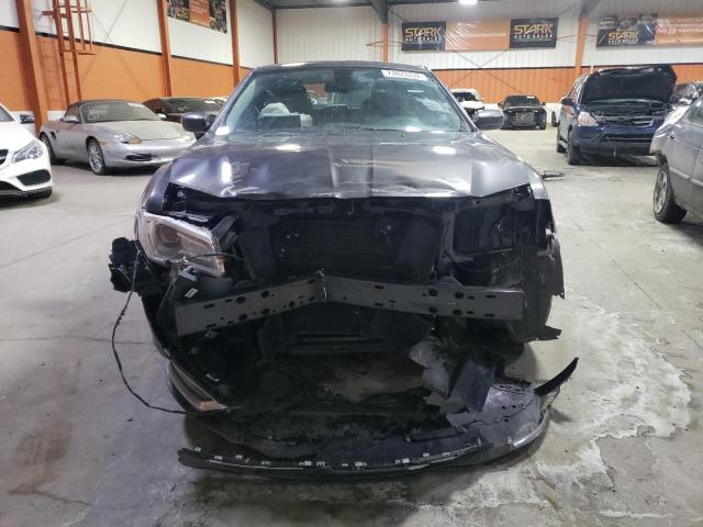 Photo 5 from auction – 2017 CHRYSLER 300 LIMITE with VIN 2C3CCAAG6HH624113