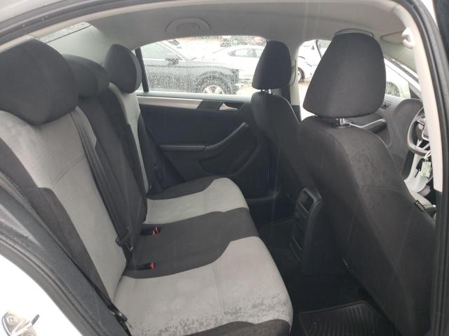 Photo 10 from auction – 2017 VOLKSWAGEN JETTA S with VIN 3VW2B7AJ1HM225228